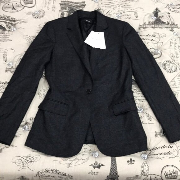 THEORY Staple Blazer in Sleek Flannel - Picture 4 of 9